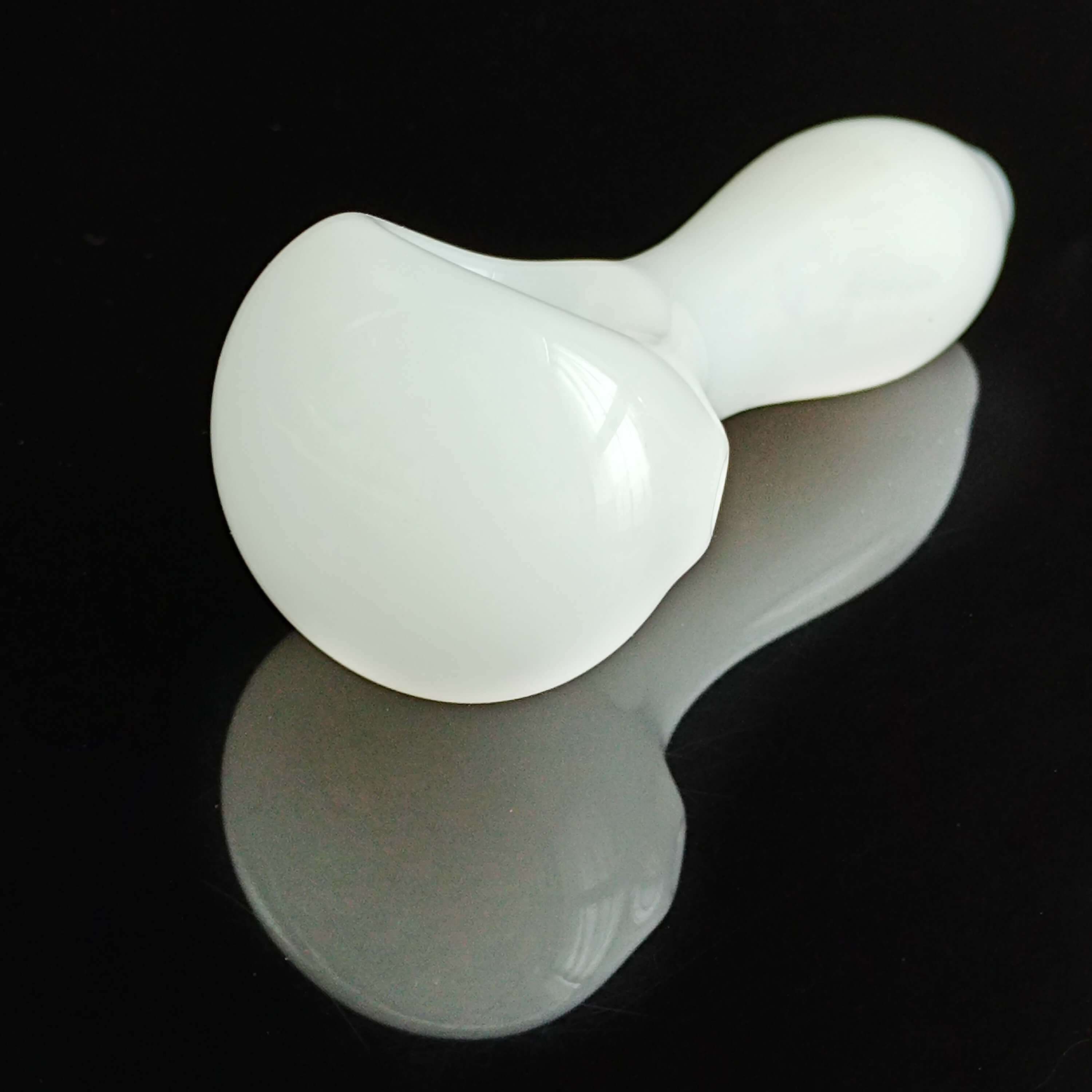 White Glossy Glass Pipe