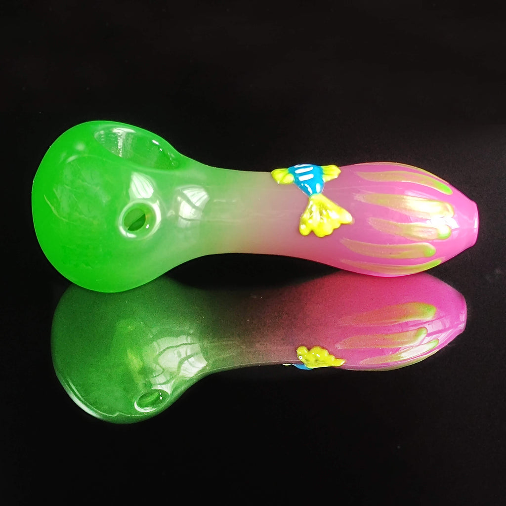 Green-Pink Small Fish Glass Pipe